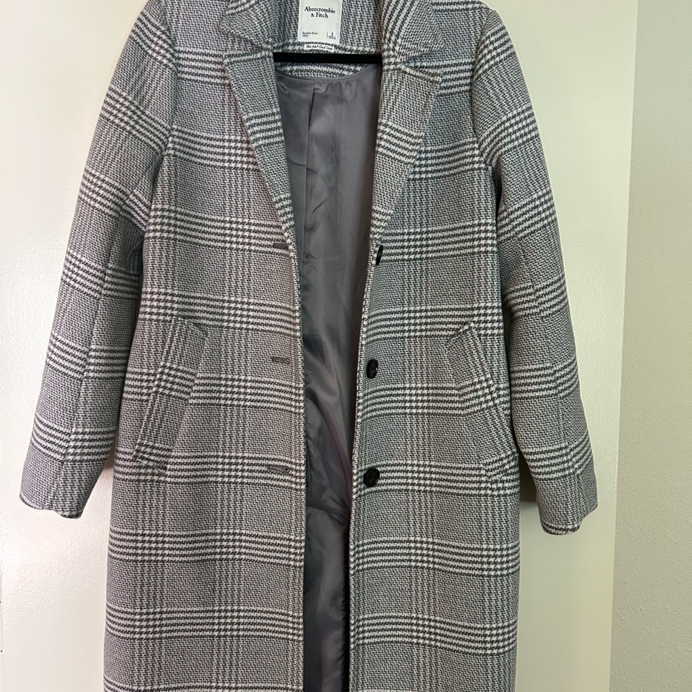 Abercrombie & Fitch Black and White Plaid Trench Coat